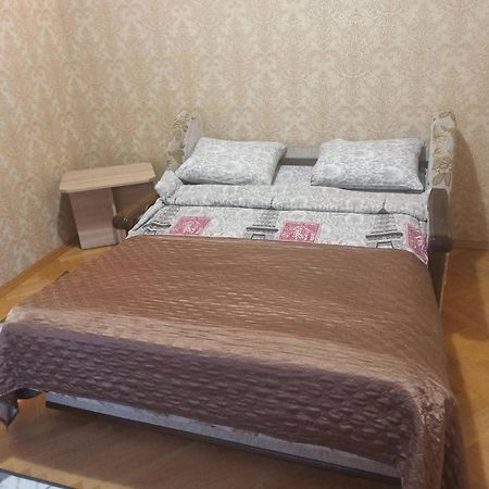 Smart Yellow Apartment-15 Хв Від Жд Вокзалу Lviv Kültér fotó
