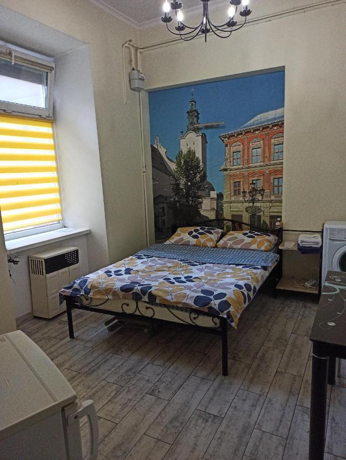 Smart Yellow Apartment-15 Хв Від Жд Вокзалу Lviv Kültér fotó